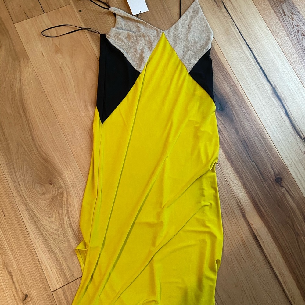 Yellow dress. Size small